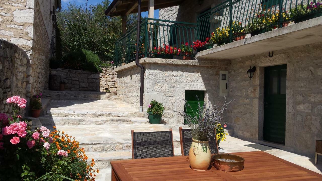 Villa Cetina Milasi 外观 照片