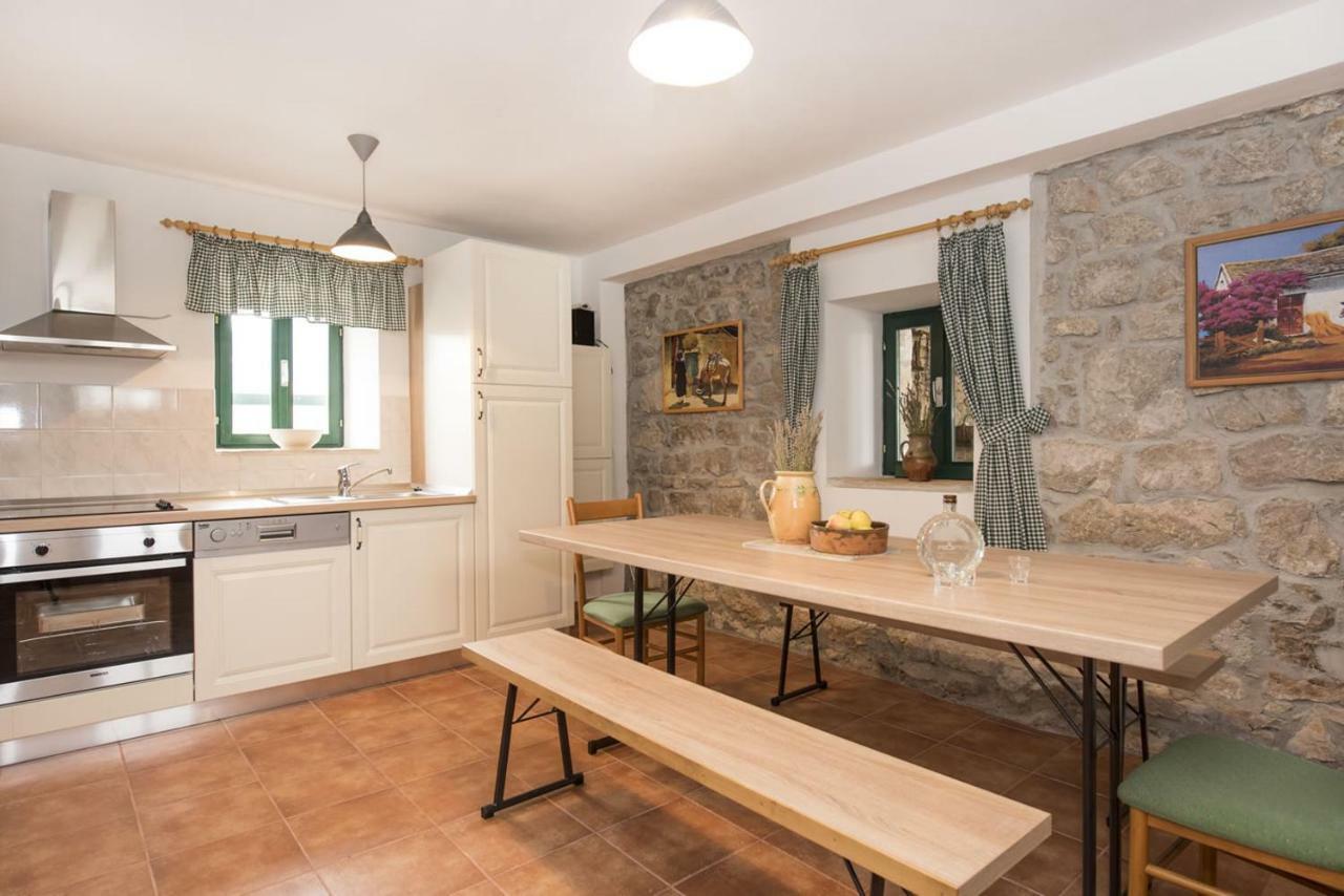 Villa Cetina Milasi 外观 照片