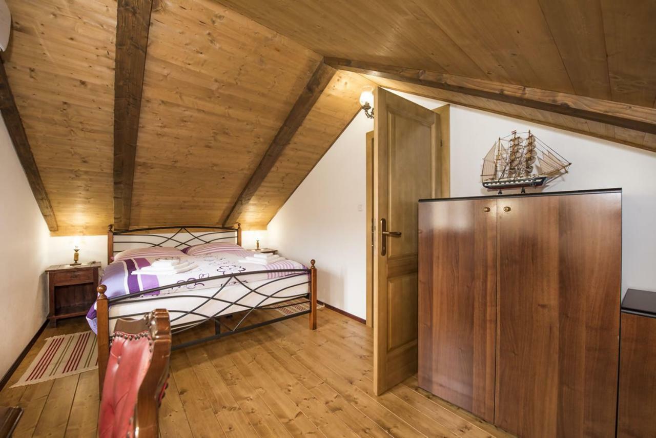 Villa Cetina Milasi 外观 照片