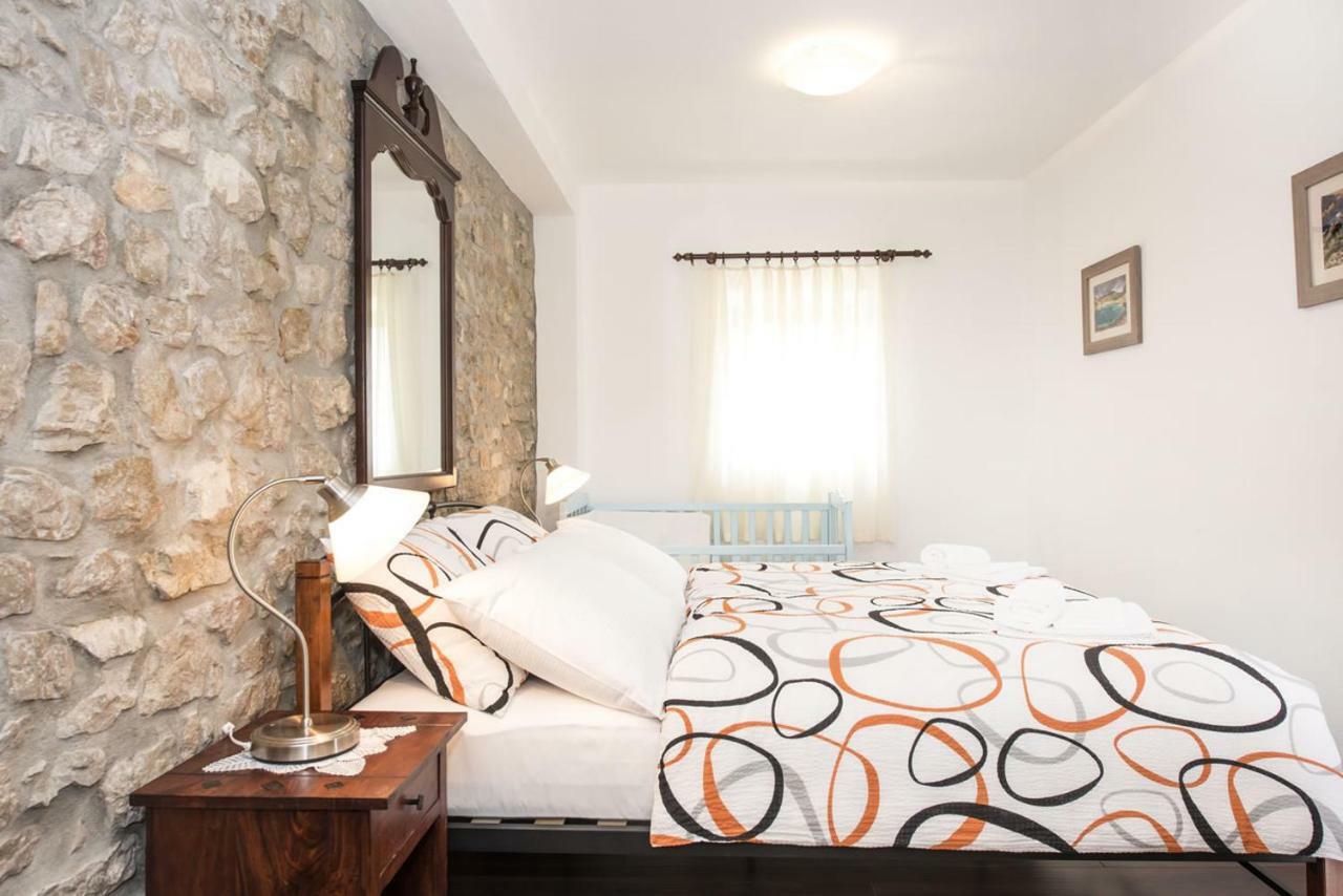 Villa Cetina Milasi 外观 照片