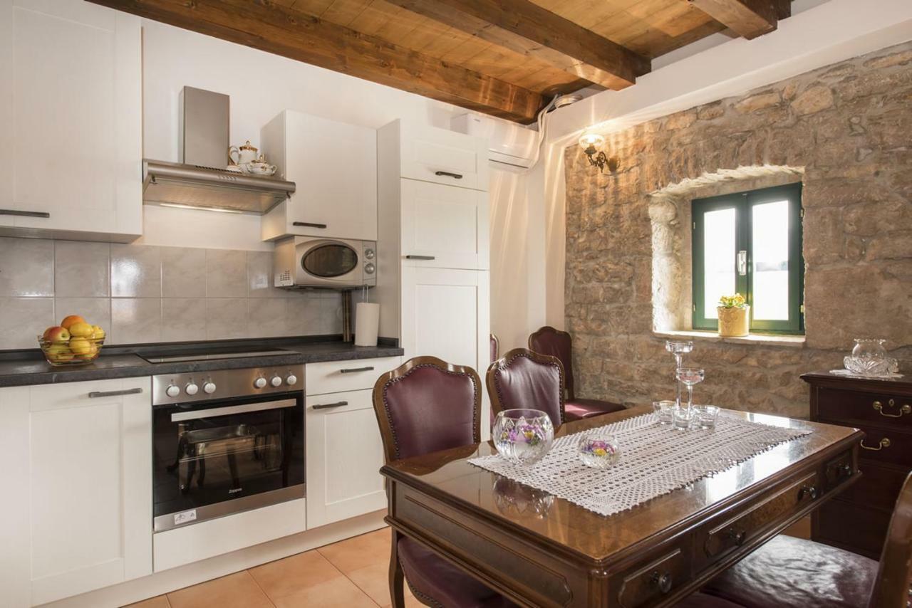 Villa Cetina Milasi 外观 照片