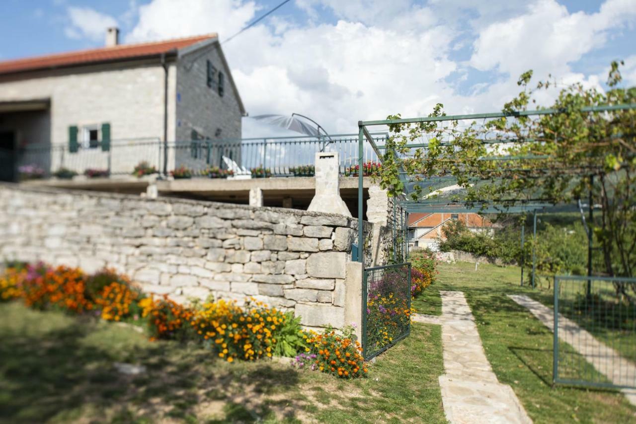 Villa Cetina Milasi 外观 照片