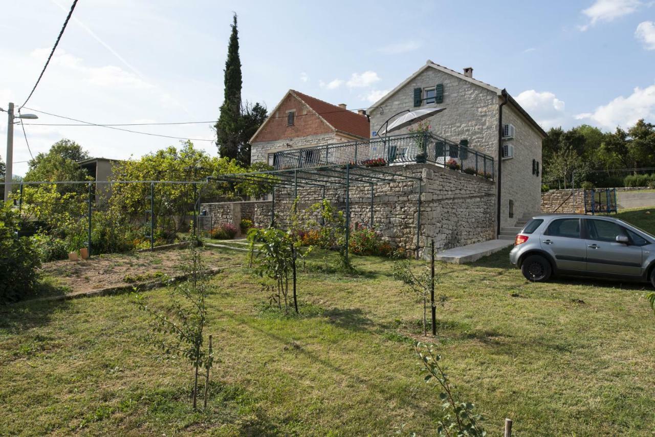 Villa Cetina Milasi 外观 照片